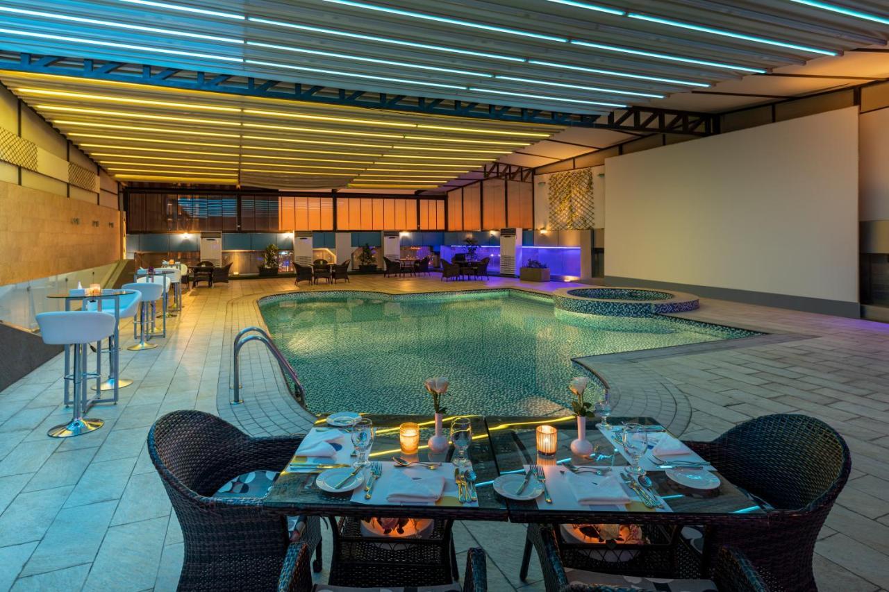 Novotel Jeddah Tahlia Εξωτερικό φωτογραφία