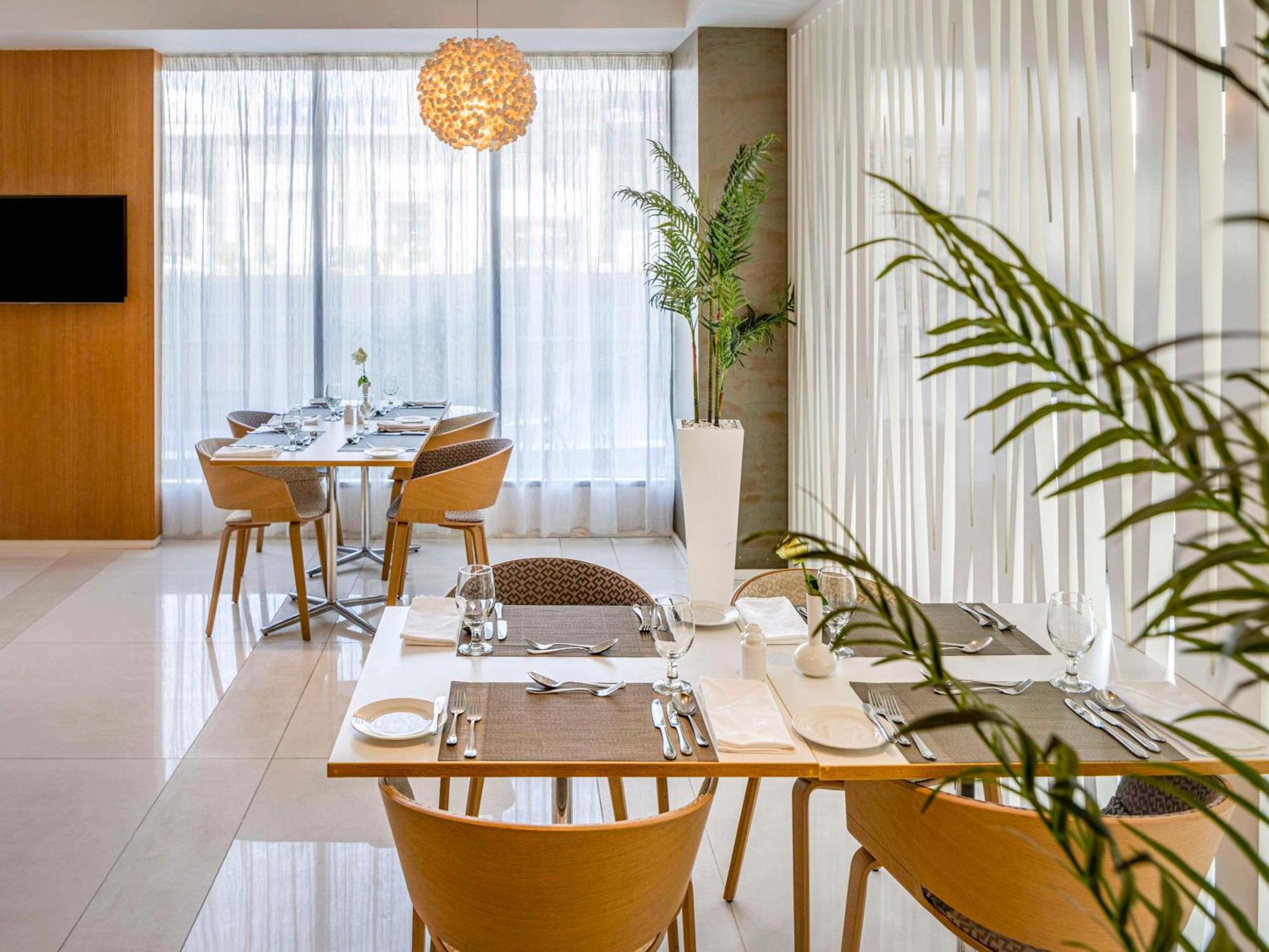 Novotel Jeddah Tahlia Εξωτερικό φωτογραφία